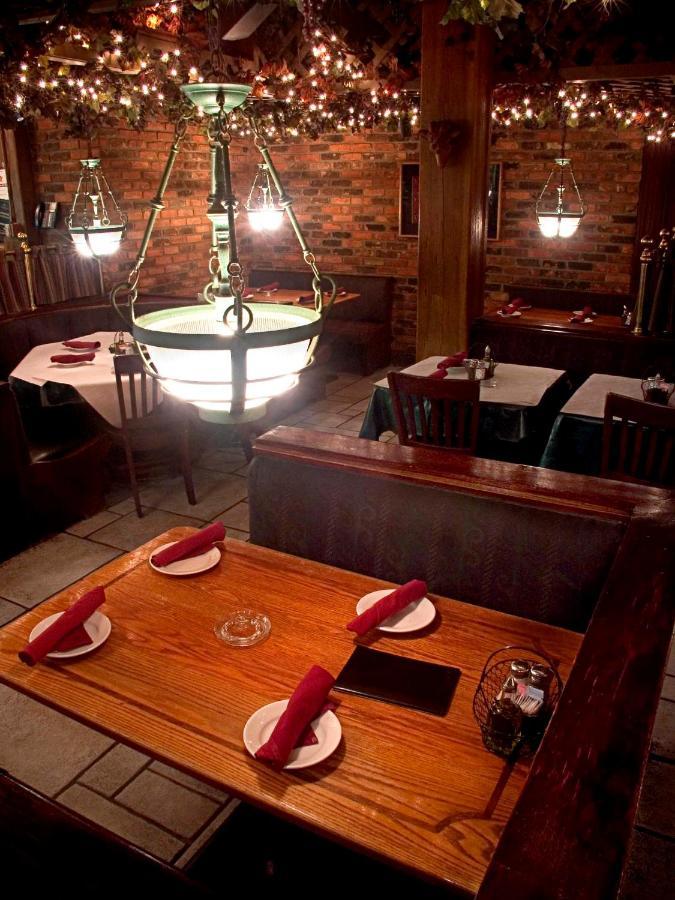 Atheneum Suite Hotel Детройт Экстерьер фото