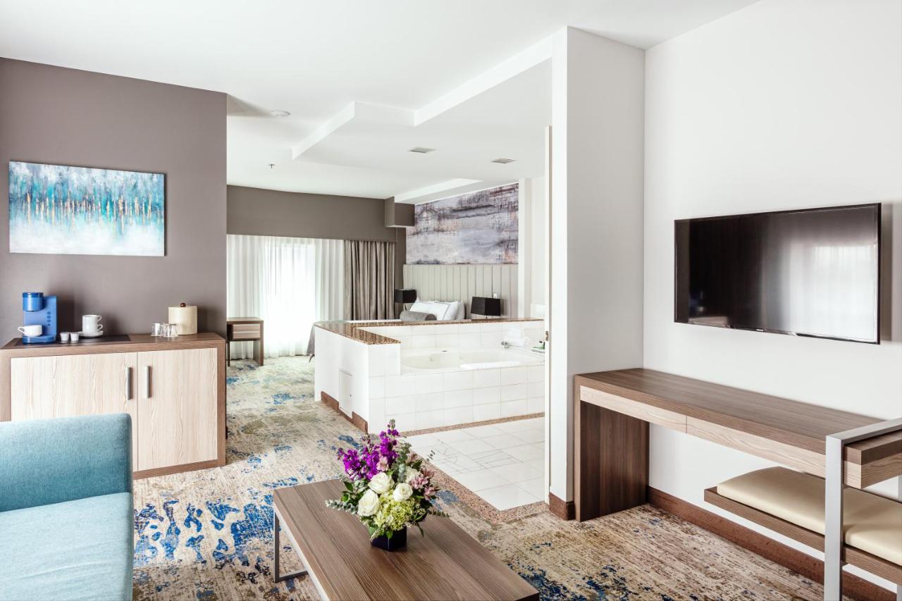 Atheneum Suite Hotel Детройт Экстерьер фото