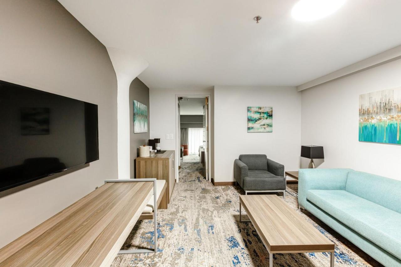 Atheneum Suite Hotel Детройт Экстерьер фото